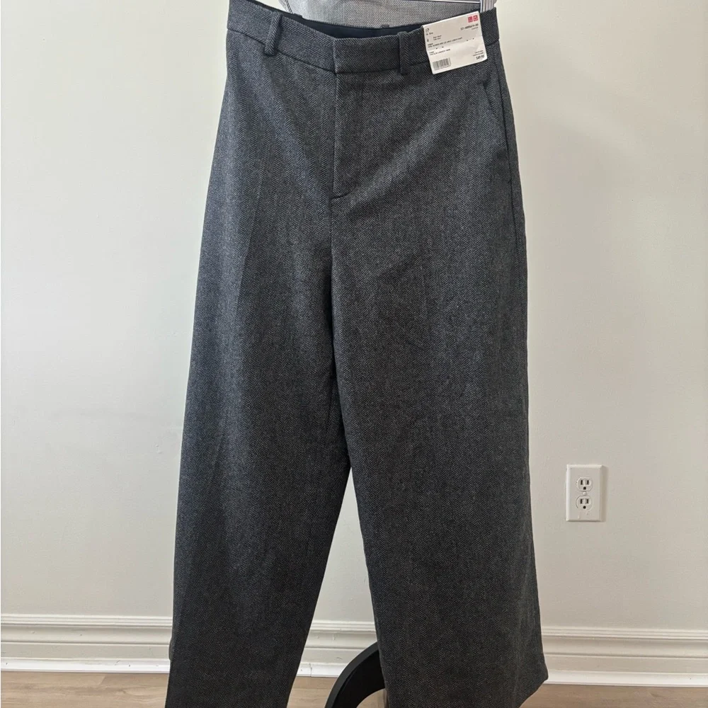 Uniqlo Herringbone Wool Blended Wide Leg Grey Trousers - Picture 2 of 6